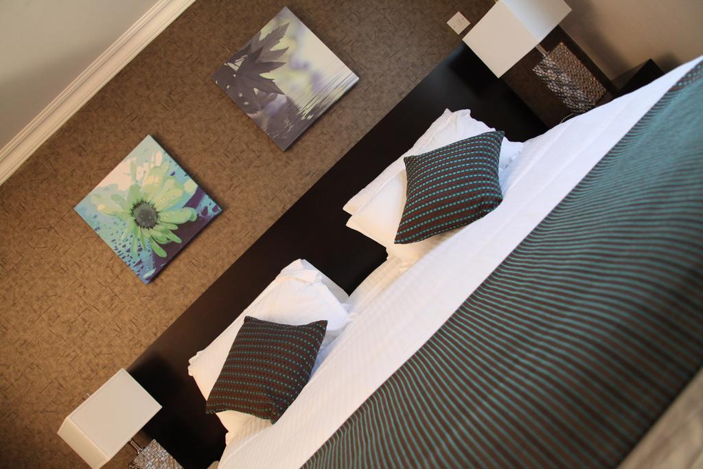Greenvale Hotel Cookstown Habitación foto
